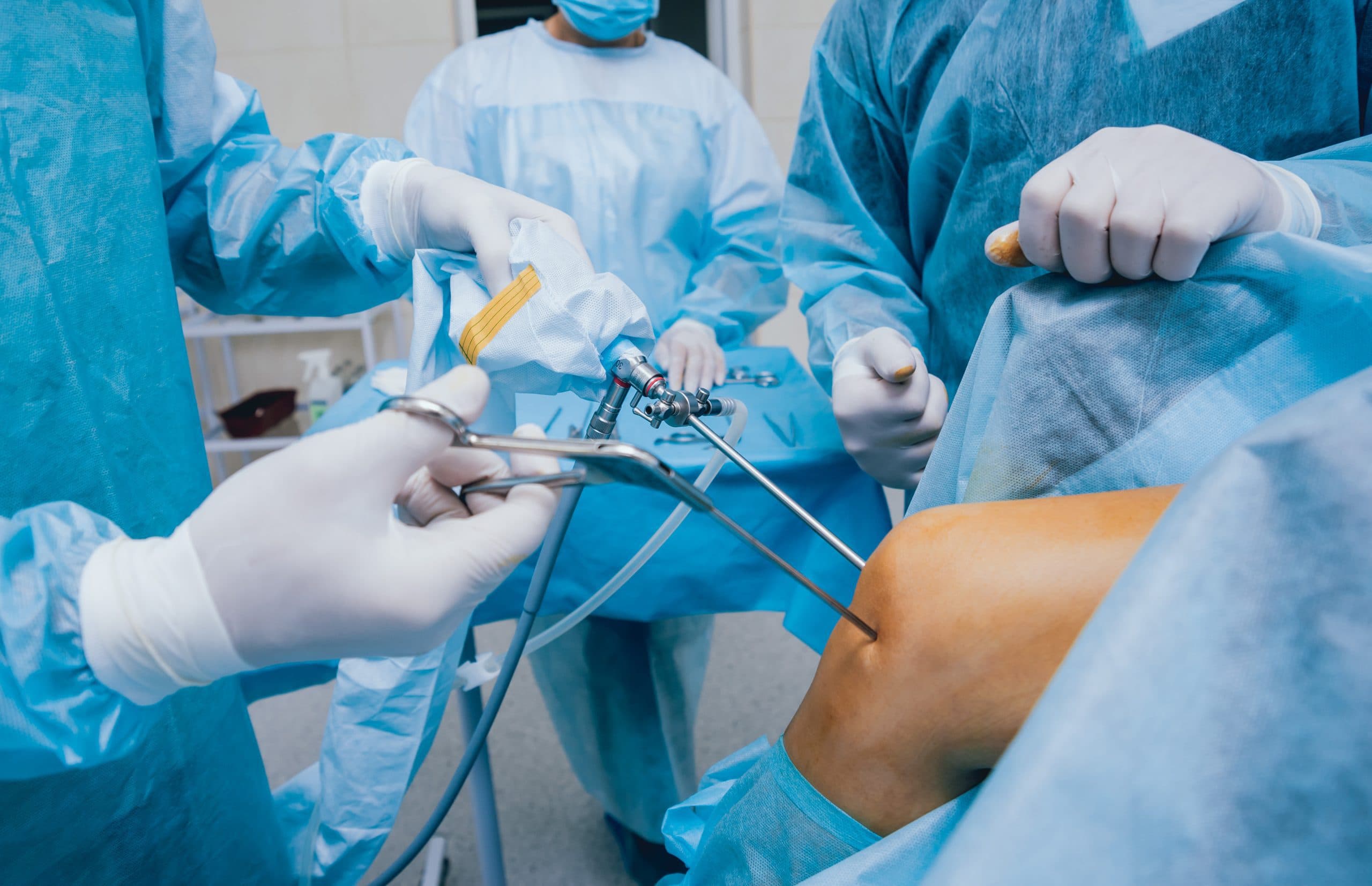 Surgical procedure for cartilage transplantation